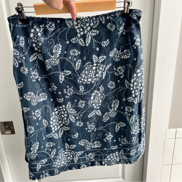 Columbia Floral Pattern Linen Blend Skirt Size large - Picture 2 of 6